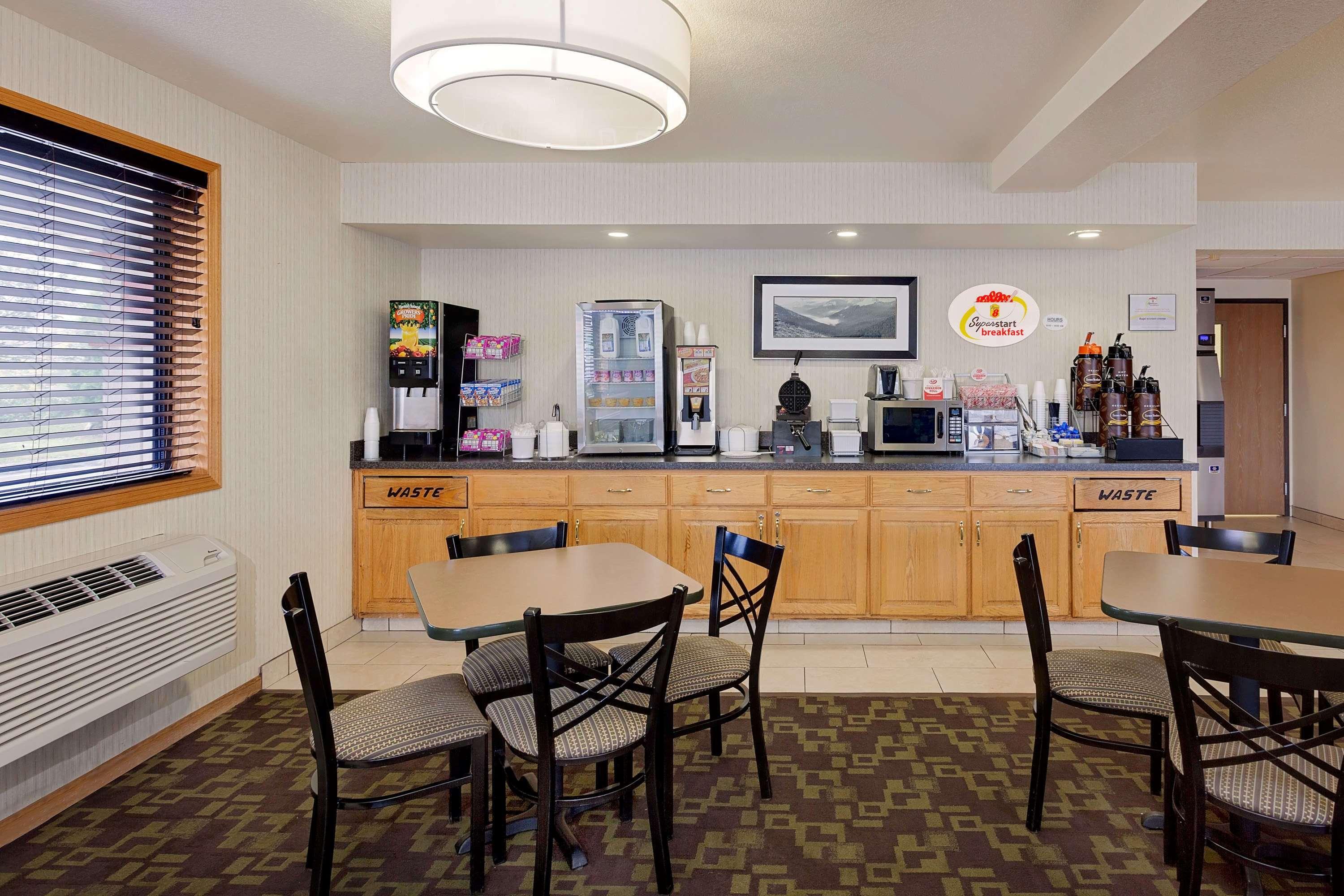Hotel Super 8 By Wyndham Lebanon Esterno foto