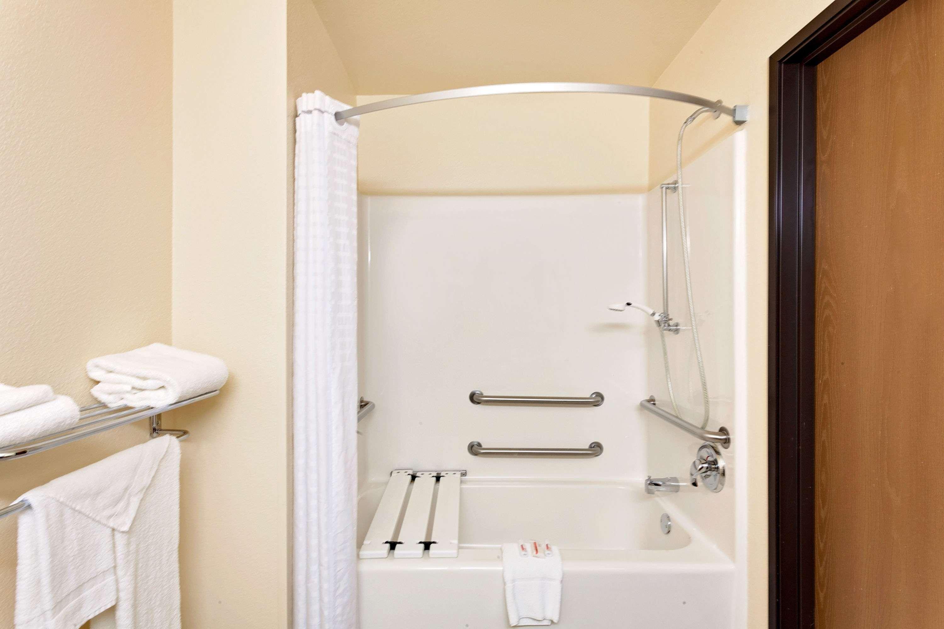Hotel Super 8 By Wyndham Lebanon Esterno foto